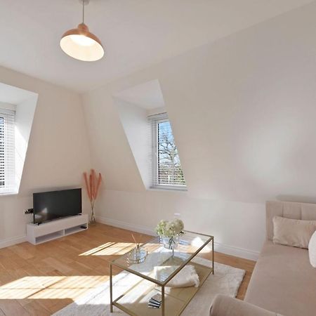 Birchanger Spacious One Bed Loft Apartment מראה חיצוני תמונה