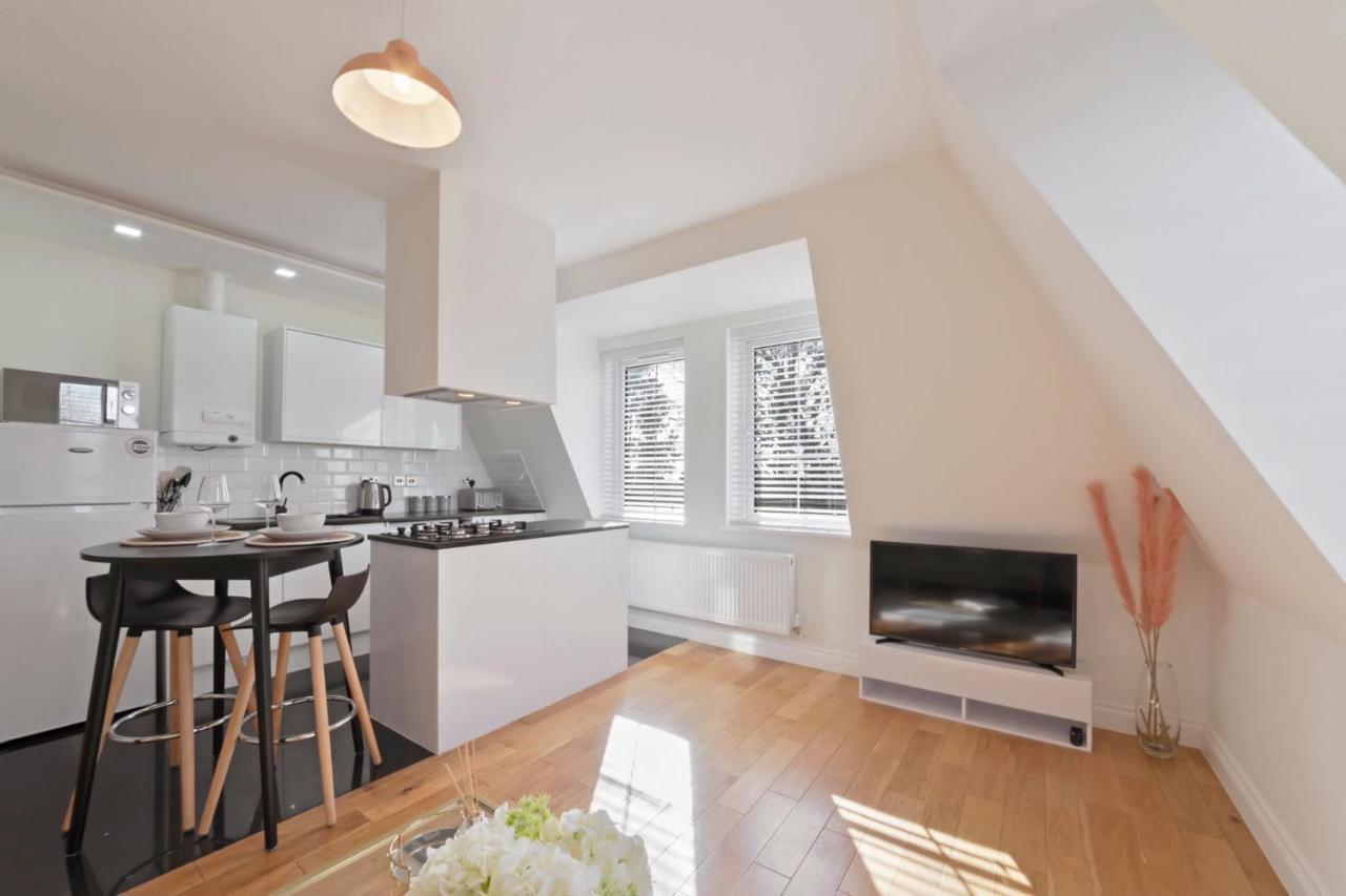 Birchanger Spacious One Bed Loft Apartment מראה חיצוני תמונה