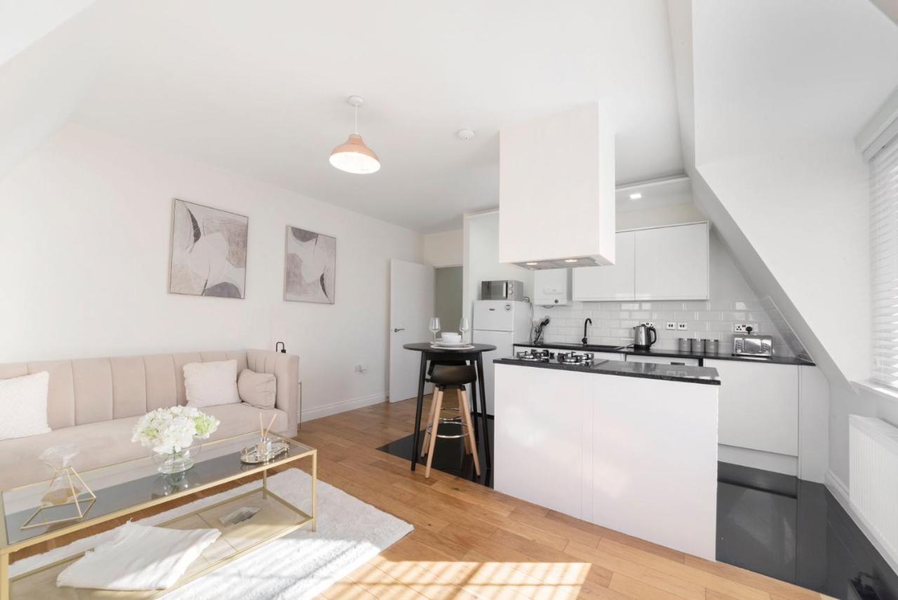 Birchanger Spacious One Bed Loft Apartment מראה חיצוני תמונה